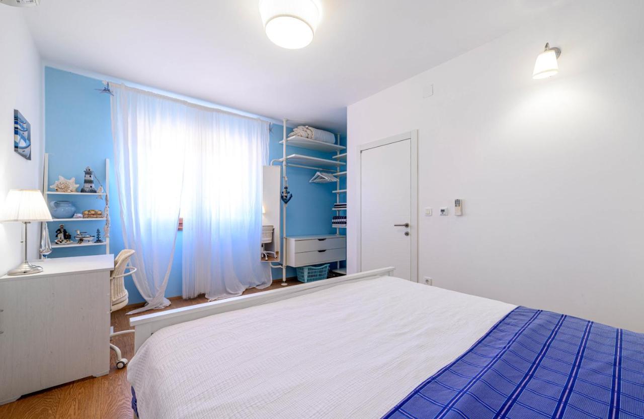 Sibenik Boats Apartment Raslina Bagian luar foto
